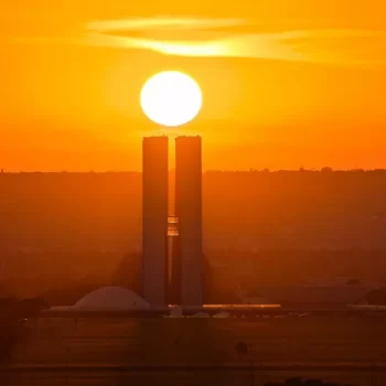 UM DOMINGO DE ESPERANÇA NO FUTURO