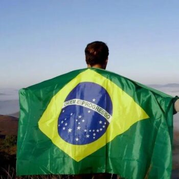 A SALVAÇÃO DO FUTURO DO BRASIL
